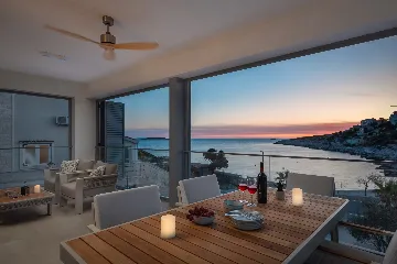 Seaside Retreat Villa with Infinity Pool in Sevid