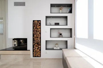 Modern 4-Bedroom Villa with Pool in Okrug Gornji