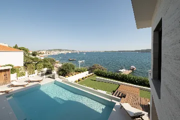 Seafront Villa Retreat with Pool in Seget Donji