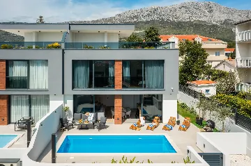 Spacious Villa Retreat with Pools in Kaštel Gomilica