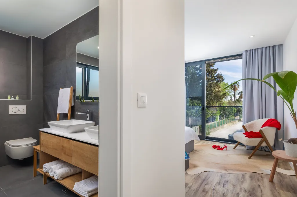 Spacious Villa Retreat with Pools in Kaštel Gomilica