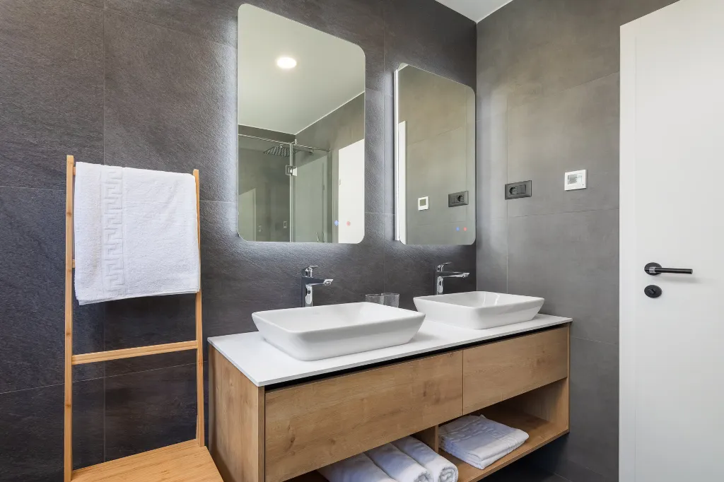 Spacious Villa Retreat with Pools in Kaštel Gomilica