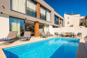 Spacious Villa Retreat with Pools in Kaštel Gomilica