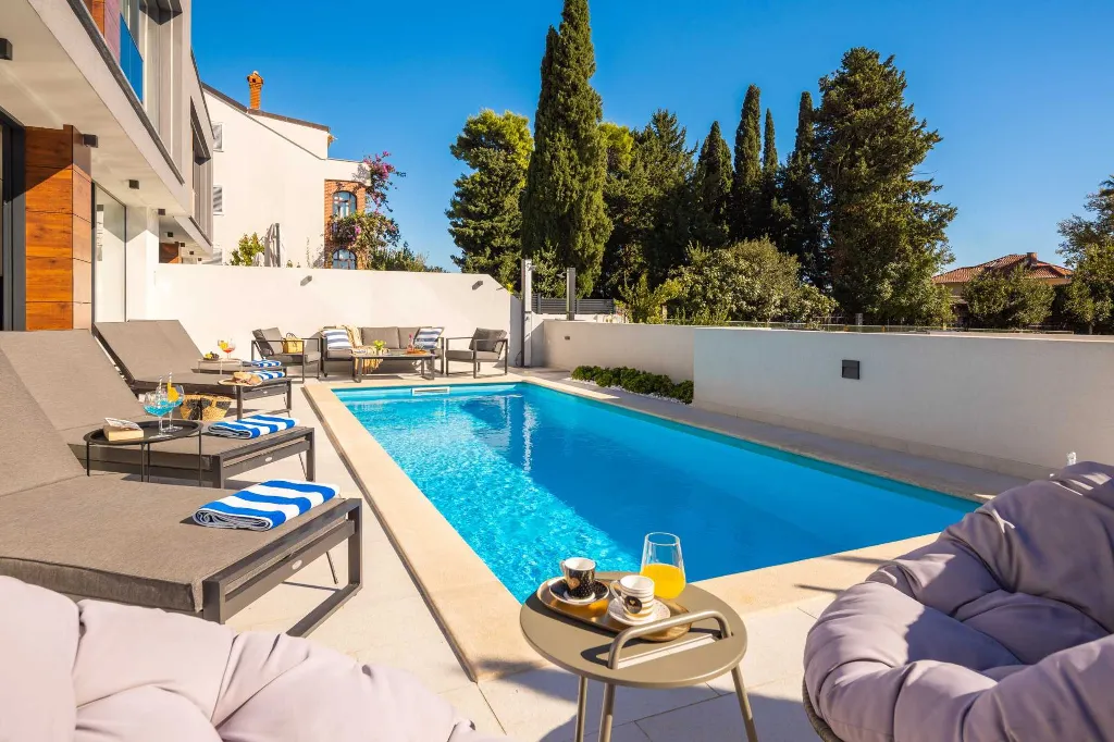Spacious Villa Retreat with Pools in Kaštel Gomilica