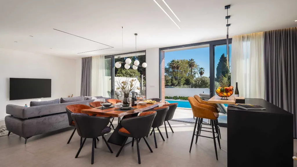 Spacious Villa Retreat with Pools in Kaštel Gomilica