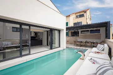 Modern 4-Bedroom Villa with Pool in Hvar