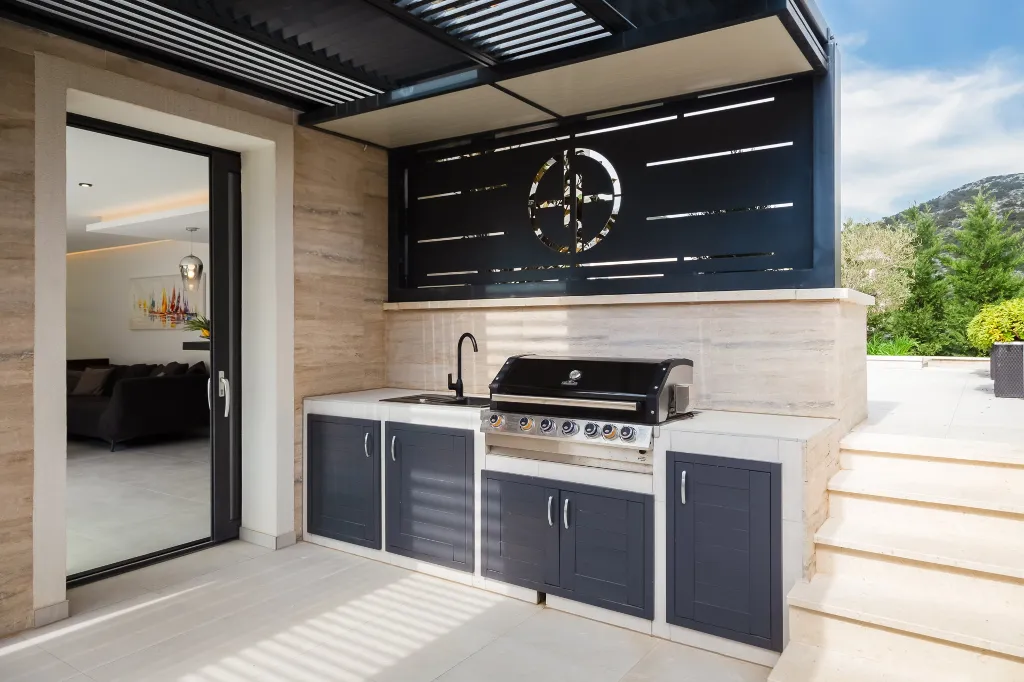 Modern 4-Bedroom Villa with Pool in Hvar