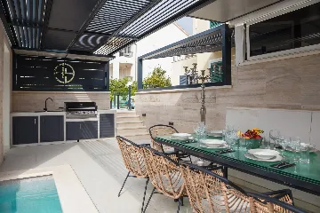 Modern 4-Bedroom Villa with Pool in Hvar