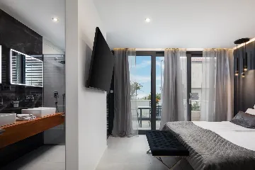 Modern 4-Bedroom Villa with Pool in Hvar