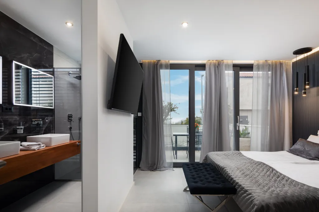 Modern 4-Bedroom Villa with Pool in Hvar