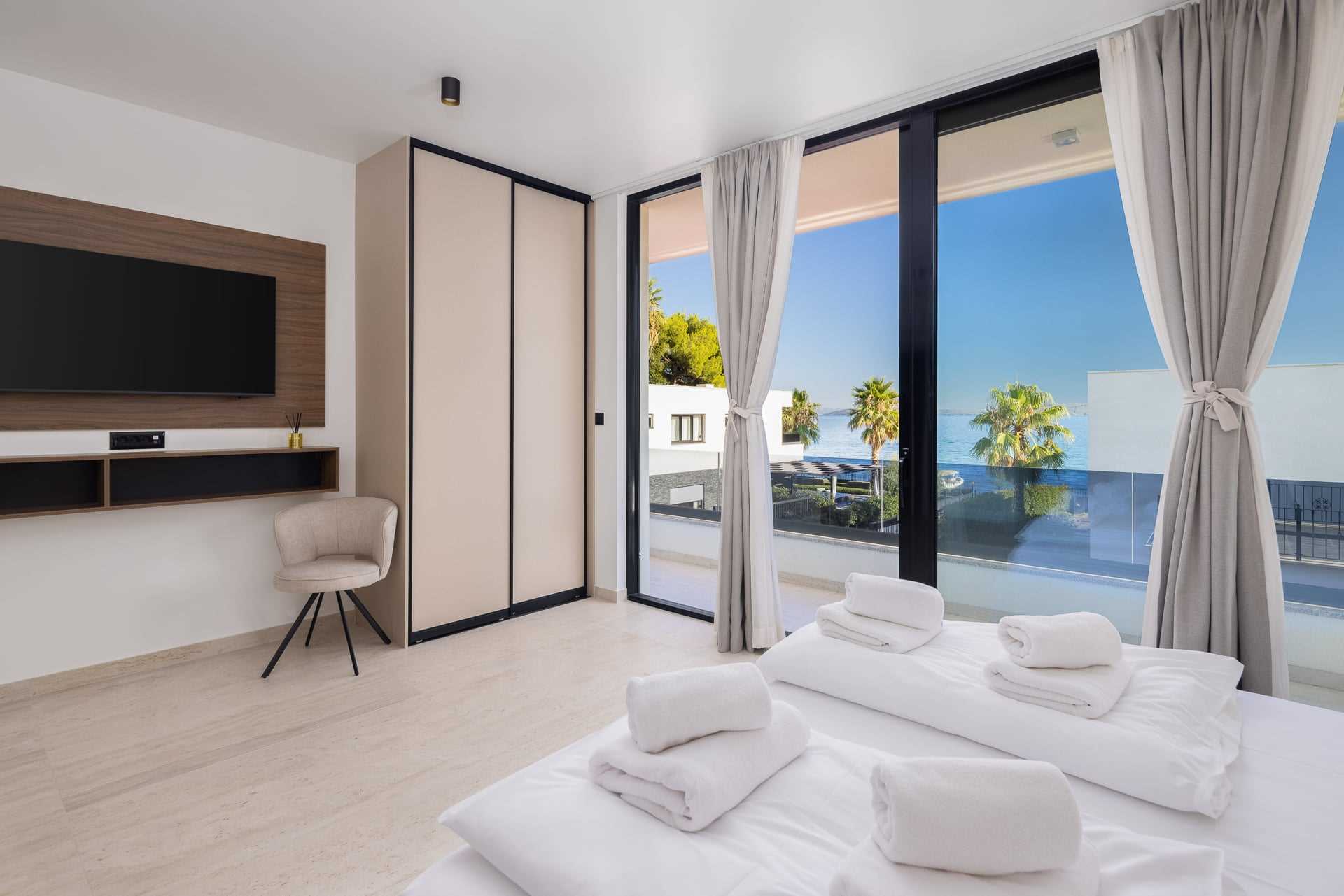 Luxury Villa Baronessa with Pool II