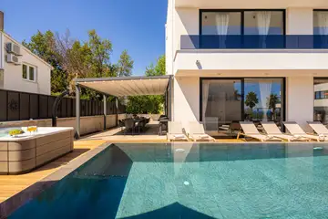 Coastal Retreat Villa with Pool, Kaštel Stari