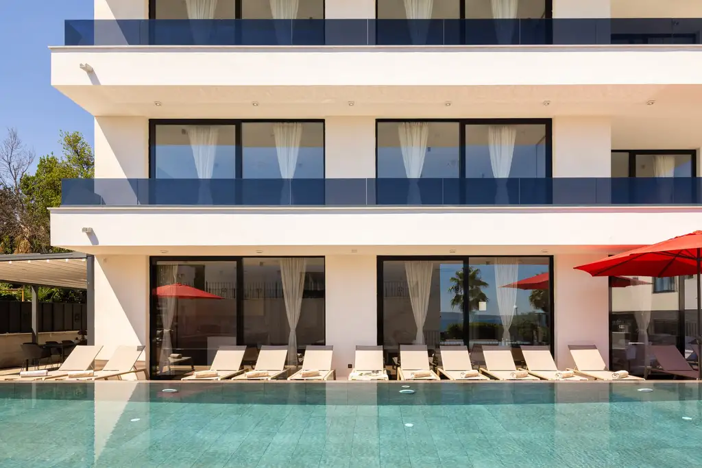 Coastal Retreat Villa with Pool, Kaštel Stari