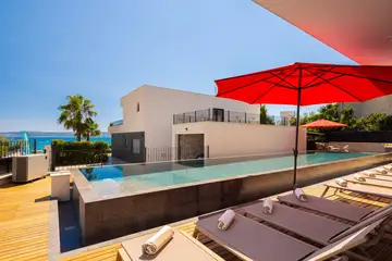 Coastal Retreat Villa with Pool, Kaštel Stari