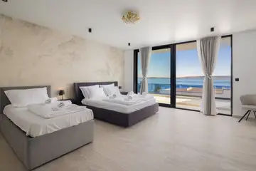 Coastal Retreat Villa with Pool, Kaštel Stari