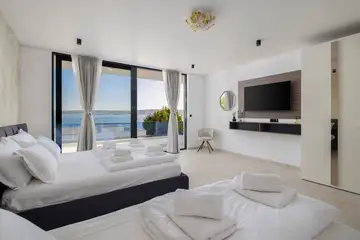 Coastal Retreat Villa with Pool, Kaštel Stari