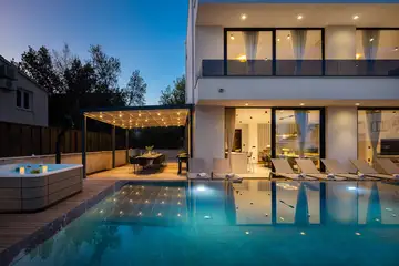 Coastal Retreat Villa with Pool, Kaštel Stari