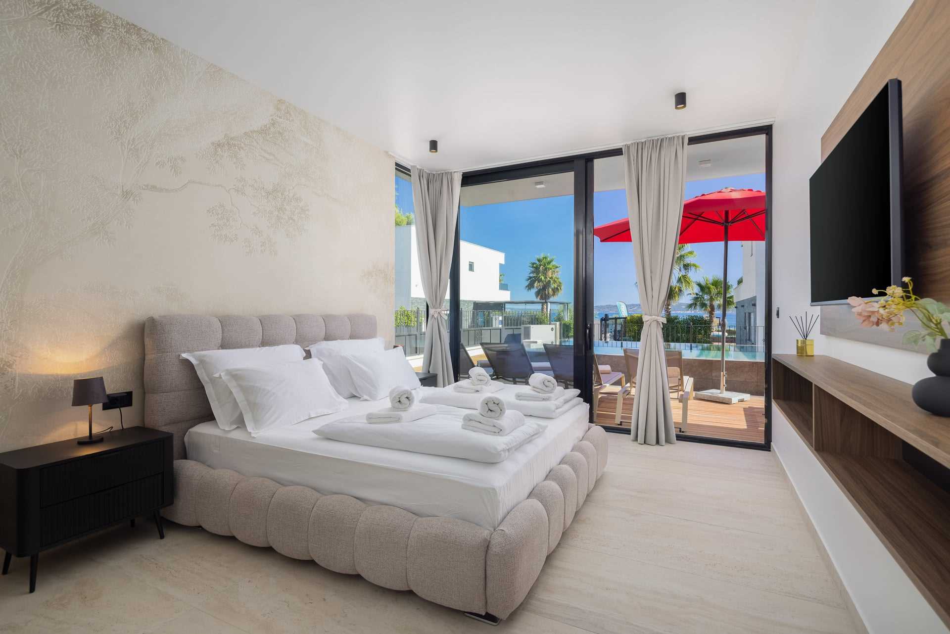 Luxury Villa Baronessa with Pool II