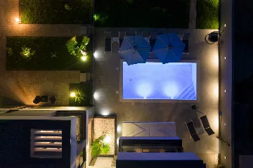 Contemporary Villa Retreat with Pool near Nin