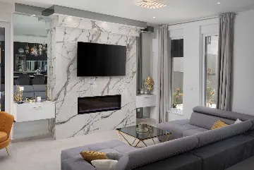 Contemporary Villa Retreat with Pool near Nin