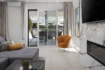 Contemporary Villa Retreat with Pool near Nin