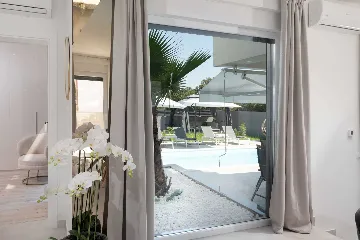 Contemporary Villa Retreat with Pool near Nin