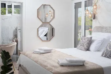 Contemporary Villa Retreat with Pool near Nin