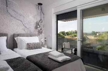 Contemporary Villa Retreat with Pool near Nin