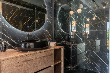 Contemporary Villa Retreat with Pool near Nin