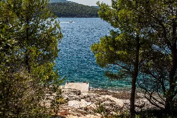 Contemporary Seafront Villa with Pool in Vela Luka