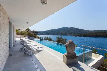 Contemporary Seafront Villa with Pool in Vela Luka