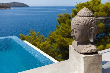 Contemporary Seafront Villa with Pool in Vela Luka