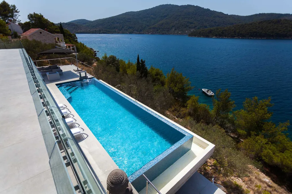 Contemporary Seafront Villa with Pool in Vela Luka