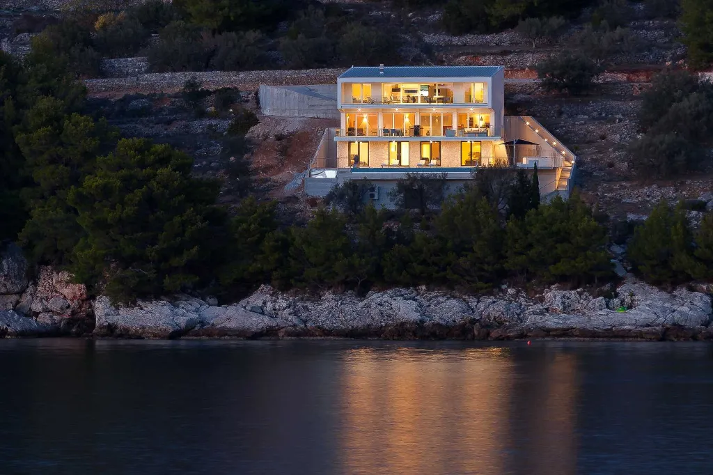 Contemporary Seafront Villa with Pool in Vela Luka