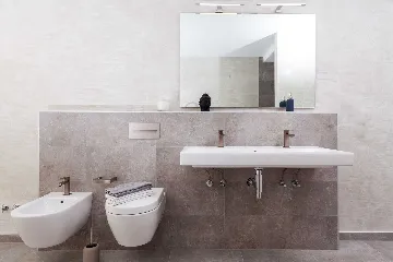 Contemporary Seafront Villa with Pool in Vela Luka