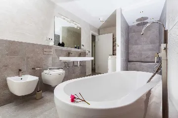 Contemporary Seafront Villa with Pool in Vela Luka