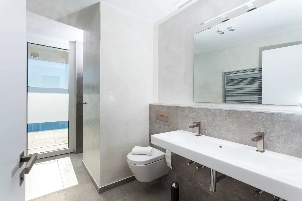 Contemporary Seafront Villa with Pool in Vela Luka