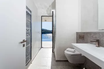 Contemporary Seafront Villa with Pool in Vela Luka