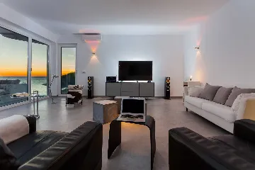 Contemporary Seafront Villa with Pool in Vela Luka