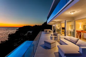 Contemporary Seafront Villa with Pool in Vela Luka