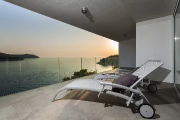 Contemporary Seafront Villa with Pool in Vela Luka