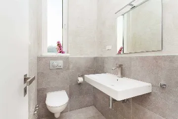 Contemporary Seafront Villa with Pool in Vela Luka