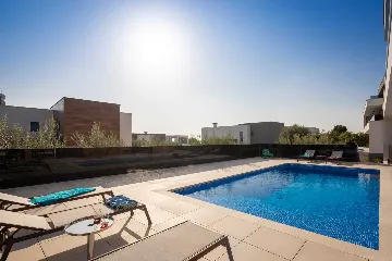 Spacious Villa with Pool and Sauna near Pula