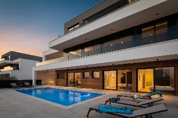 Spacious Villa with Pool and Sauna near Pula