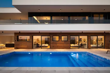 Spacious Villa with Pool and Sauna near Pula