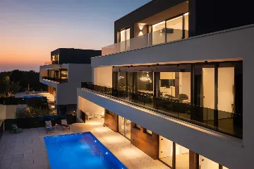 Spacious Villa with Pool and Sauna near Pula