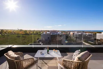 Spacious Villa with Pool and Sauna near Pula