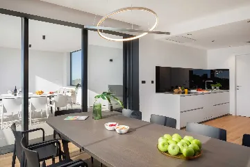 Spacious Villa with Pool and Sauna near Pula