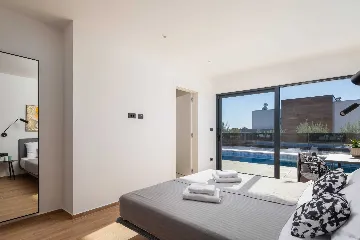 Spacious Villa with Pool and Sauna near Pula