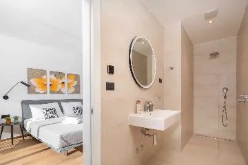 Spacious Villa with Pool and Sauna near Pula